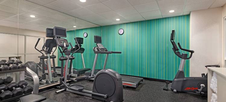 智选假日套房酒店彭布罗克派恩斯谢里登街(Holiday Inn Express & Suites Pembroke Pines-Sheridan ST)图片