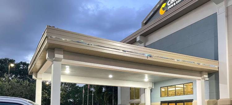 萨拉索塔 I75 舒适套房酒店(Comfort Inn & Suites Sarasota I75)图片