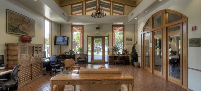 黛娜花园酒店(Dinah's Garden Hotel)图片