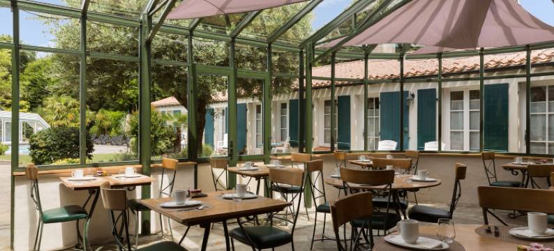 玛蒂娜庄园原生酒店(Domaine le Martinet, the Originals Relais)图片