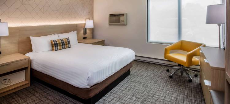 德卢斯米勒希尔购物中心温德姆戴斯酒店(Days Inn & Suites by Wyndham Duluth by the Mall)图片