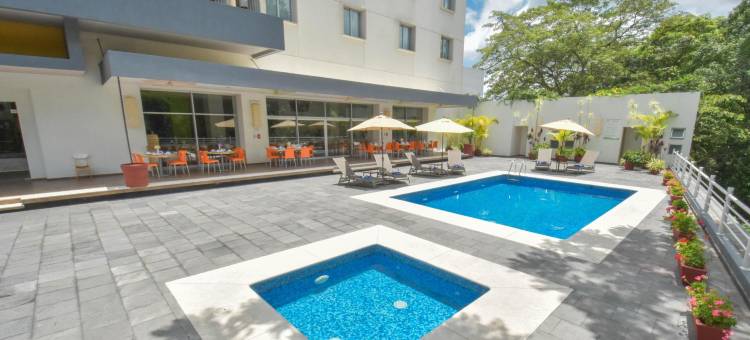 HB科尔多瓦酒店(HB Córdoba)图片