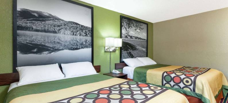 哈蒙兹波特地区速8酒店(Super 8 by Wyndham Bath Hammondsport Area)图片