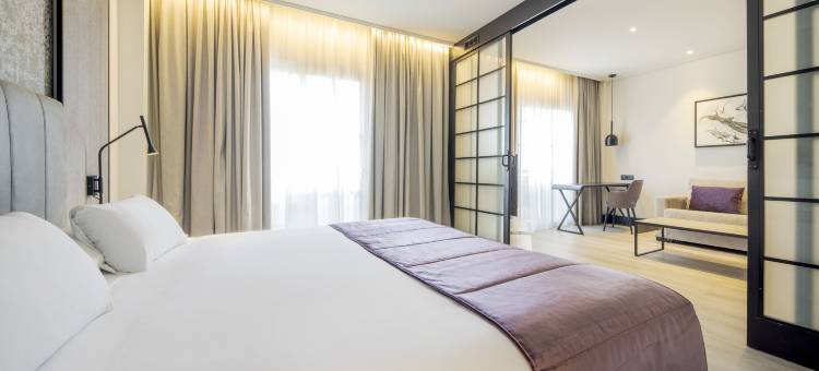 伊鲁尼阿尔科拉瑟维拉酒店(Ilunion Alcora Sevilla)图片