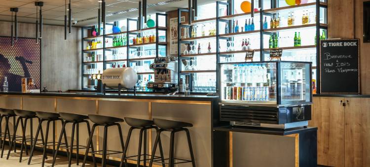 宜必思巴黎蒙帕纳斯加泰罗尼亚酒店(2022 年 5 月开业)(Ibis Paris Gare Montparnasse Catalogne)图片