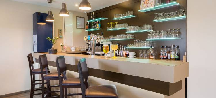 阿夫尔河畔韦尔讷伊卡尔努特斯布雷佐莱驿站原生酒店(The Originals City, le Relais des Carnutes Brezolles Verneuil Sur Avre)图片