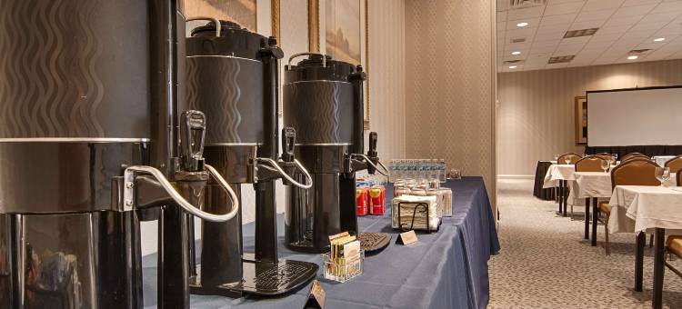 底特律诺维希尔顿逸林酒店(DoubleTree by Hilton Detroit Novi)图片