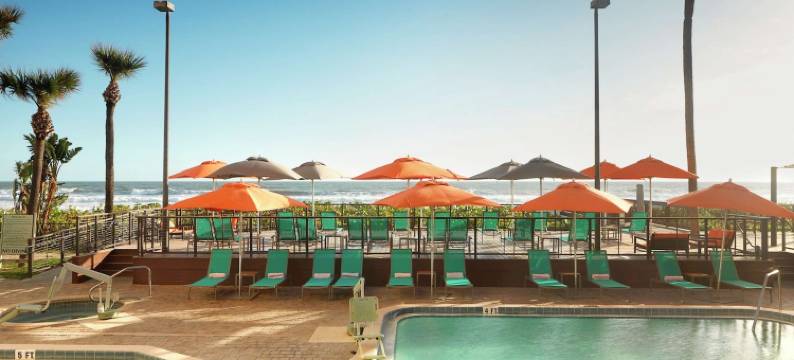 墨尔本海滩海滨希尔顿逸林套房酒店(DoubleTree Suites by Hilton Melbourne Beach Oceanfront)图片