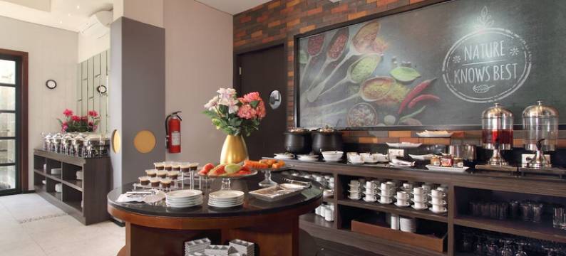 赫利俄斯博恩酒店(Helios Hotel & Convention)图片