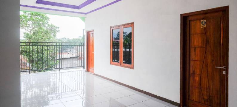 沙拉迪加齐德尼伊斯兰城市景观酒店3号(Urbanview Syariah Zidney 3 Salatiga by RedDoorz)图片