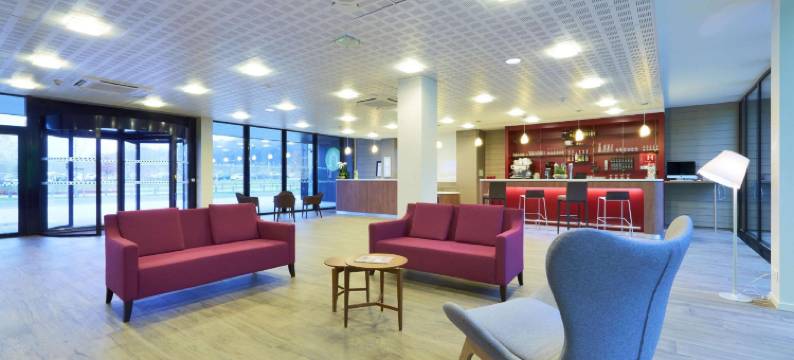 贝尔福特蒙贝利亚约恩西恩车站康铂酒店(Campanile Belfort Montbeliard - Gare la Jonxion)图片