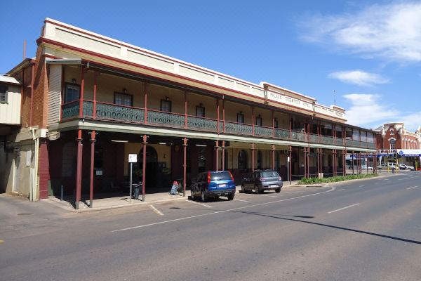 卡尔古利宫殿酒店(The Palace Hotel Kalgoorlie)预订价格,联系电话位置地址【携程酒店】
