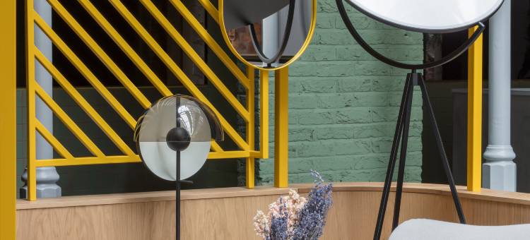 曼城惠特沃思洛克(Whitworth Locke)图片