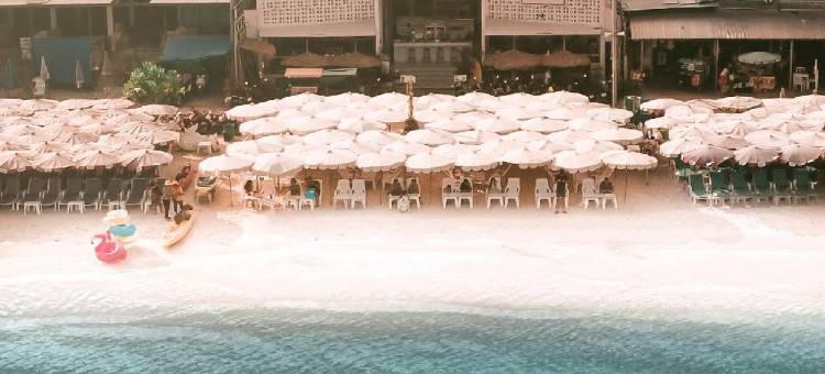 塔瓦恩海滩度假村(Tawaen Beach Resort)图片