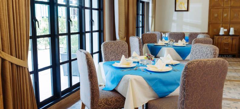 德查尔梅酒店(Decharme Hotel)图片