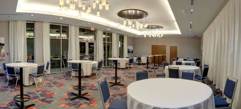 来柯维拉昆塔温德姆套房酒店(La Quinta Inn & Suites by Wyndham Lakeway)图片