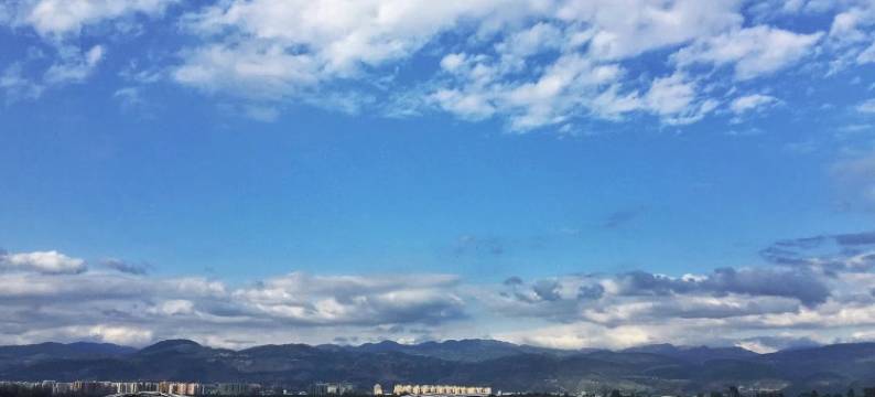 邛海湿地听涛小镇景区房民宿(泸山路分店)图片