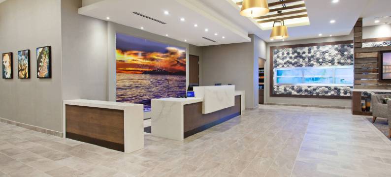 奥兰治县亨廷顿海滩SpringHill Suites酒店(SpringHill Suites Huntington Beach Orange County)图片