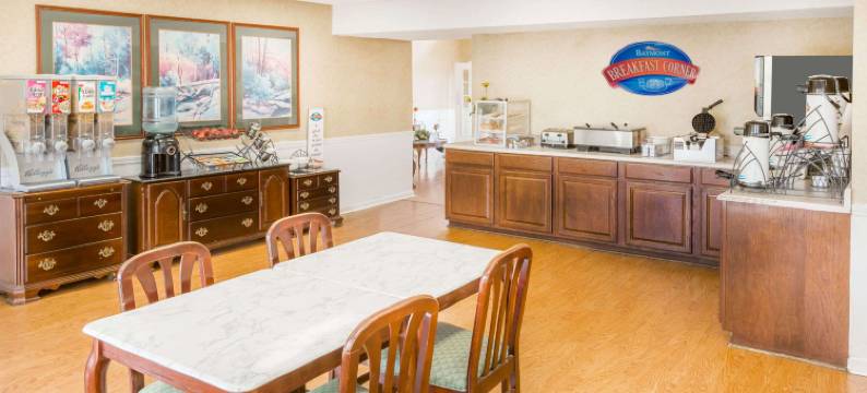 格林纳达呗盟套房酒店(Baymont by Wyndham Grenada)图片