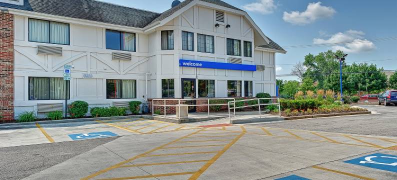 芝加哥北6号汽车旅馆 - 格伦维尤(Motel 6 Glenview, IL - Chicago North)图片