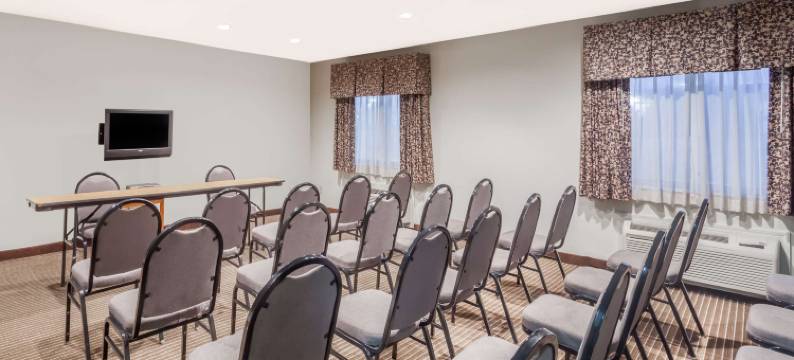 杰克逊呗盟套房酒店(Baymont by Wyndham Jackson)图片