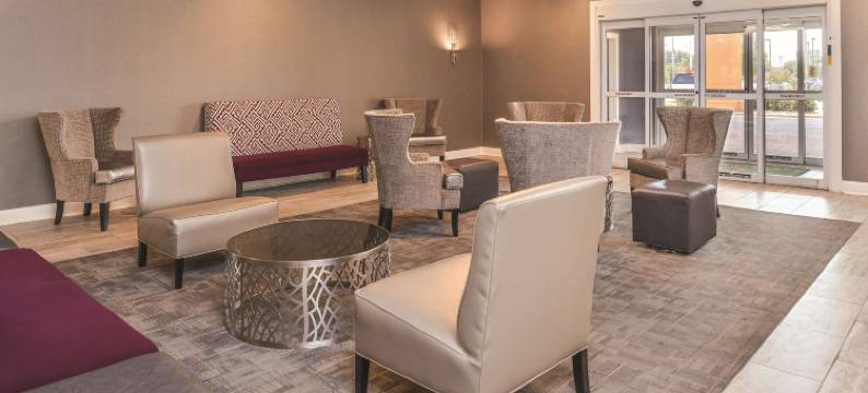 阿比林购物中心拉昆塔温德姆套房酒店(La Quinta Inn & Suites by Wyndham Abilene Mall)图片