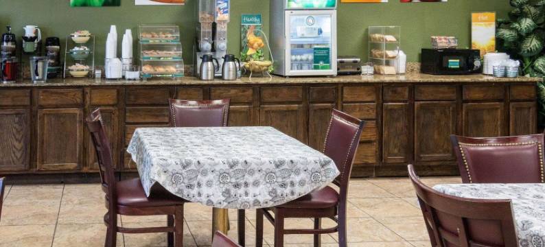 舒瑞夫波特机场品质酒店(Quality Inn Shreveport Airport)图片