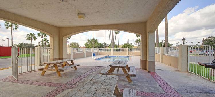 德克萨斯爱丁堡 6 号汽车旅馆(Motel 6 Edinburg, TX)图片