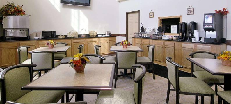 格林北速8酒店(Super 8 by Wyndham Bowling Green North)图片