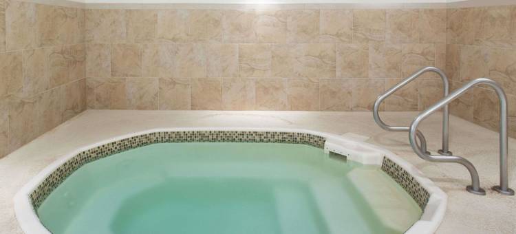 克拉丽奥波因特马图恩大学附近酒店(Clarion Pointe Mattoon Near University)图片