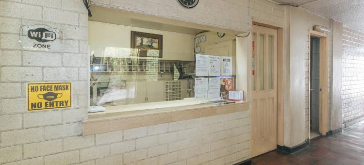 奎松市红多兹公寓式酒店 @ 百老汇庭院(RedDoorz @ Broadway Court Apartelle Quezon City)图片