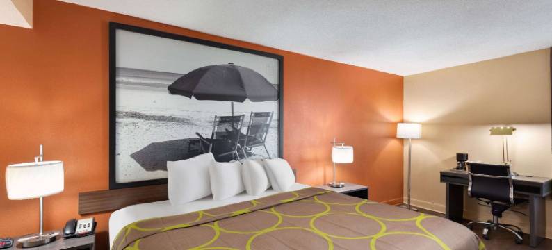 默特尔比奇-康芒斯温德姆速8酒店(Super 8 by Wyndham Myrtle Beach/Market Common Area)图片