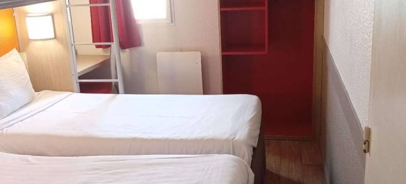 圣布里斯苏福雷普瑞米尔经典酒店(Premiere Classe Saint Brice Sous Foret)图片