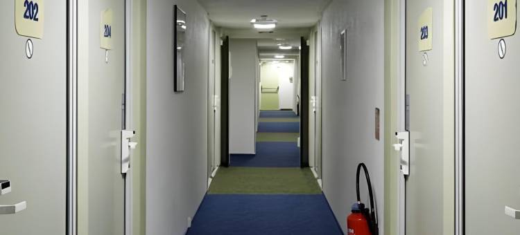 高丹罗利翁宜必思快捷酒店(Ibis Budget Lorient Caudan)图片