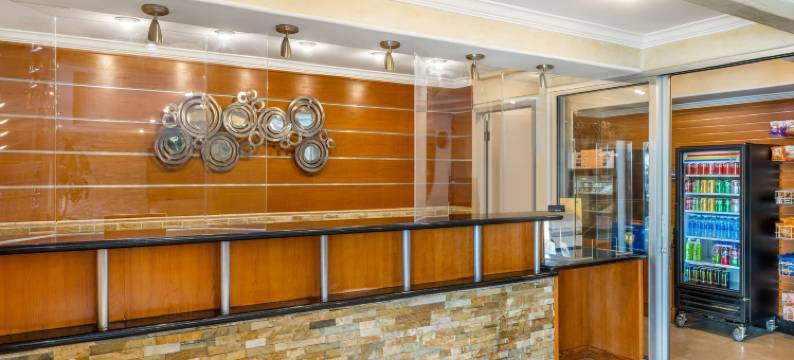 橘子镇机场北部贝斯特韦斯特优质酒店(Best Western Plus Orange County Airport North)图片