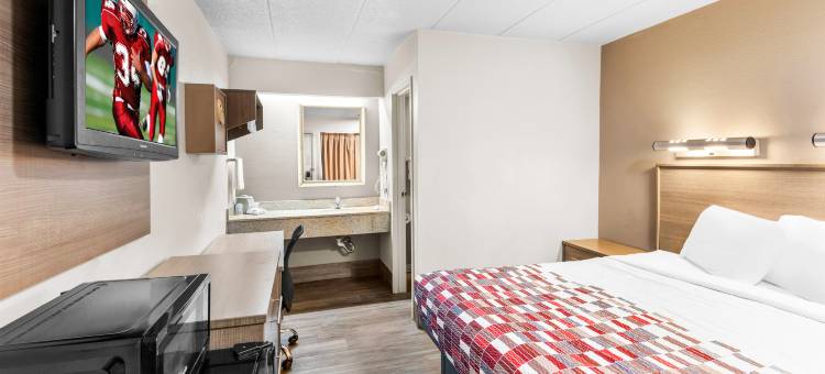 印第安纳波利斯北科利奇帕克红顶酒店(Red Roof Inn Indianapolis North - College Park)图片