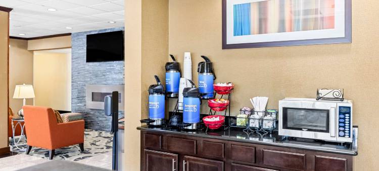 昆内特中心贝斯特韦斯特酒店(Best Western Gwinnett Center Hotel)图片