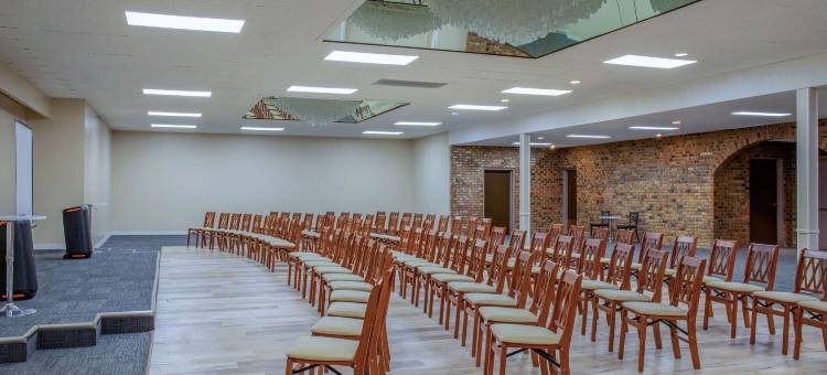 克兰布鲁克温德姆戴斯酒店及会议中心(Days Inn by Wyndham Cranbrook Conference Centre)图片