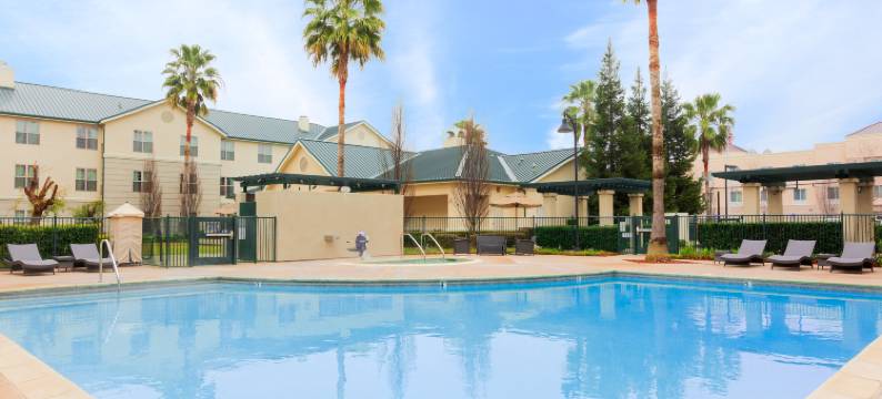 Homewood Suites by Hilton-萨克拉门托机场纳托马斯(Homewood Suites by Hilton Sacramento Airport-Natomas)图片