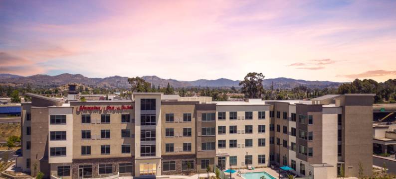 圣地亚哥埃尔卡洪欢朋套房酒店(Hampton Inn & Suites El Cajon San Diego)图片