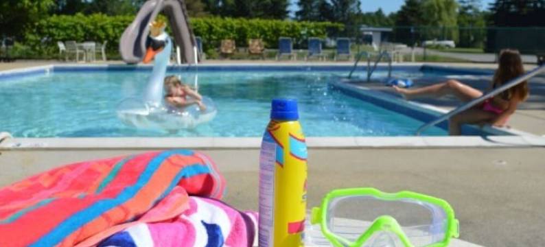 Lake Access Cabin with HotTub, Firepit and Indoor Pool Access图片