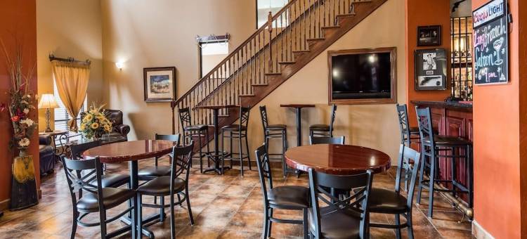 乡村贝斯特韦斯特优质套房酒店(Best Western Plus Country Inn  Suites)图片