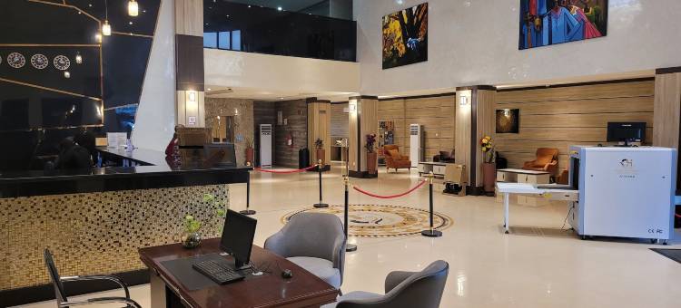 卡尔顿瑞士大酒店(Carlton Swiss Grand Hotel)图片