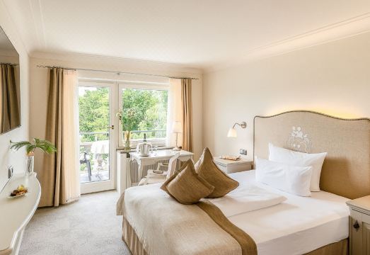 Schlosshotel SteinburgHotel Overview