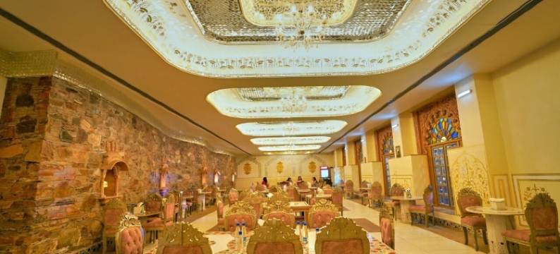 罗哈加尔堡渡假村(Lohagarh Fort Resort)图片