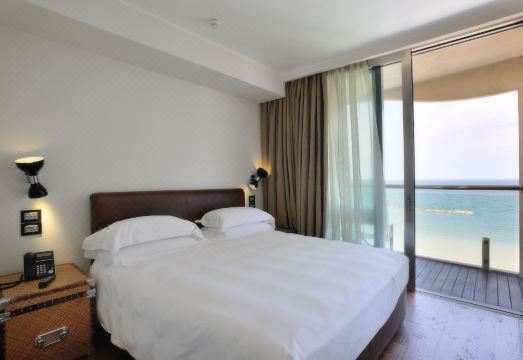 Excelsior Hotel, Spa & Lido Hotel Overview