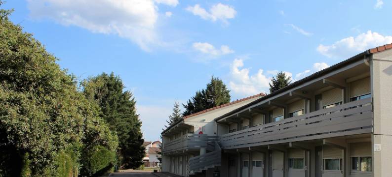 贝勒丽芙苏尔阿雷威驰康铂酒店(Campanile Vichy - Bellerive Sur Allier)图片