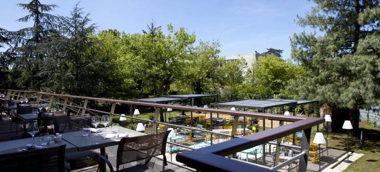 里昂莎波涅美居酒店(Hôtel Mercure Lyon Charbonnières)图片