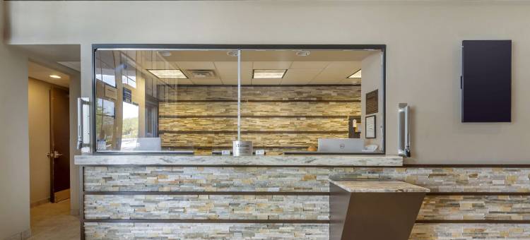 那不勒斯广场贝斯特韦斯特酒店(Best Western Naples Plaza Hotel)图片