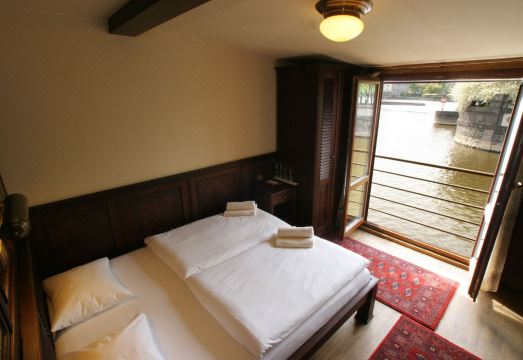 Boat Hotel Matylda Hotel Overview